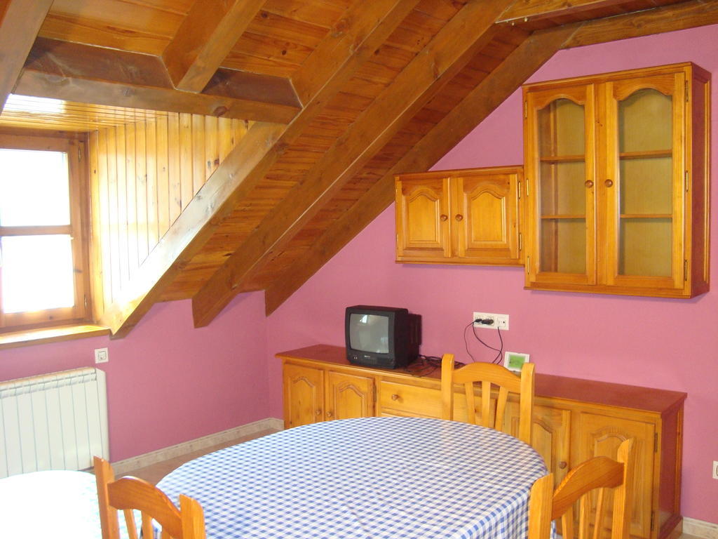 Apartamentos Saila Кастехон-де-Сос Екстер'єр фото