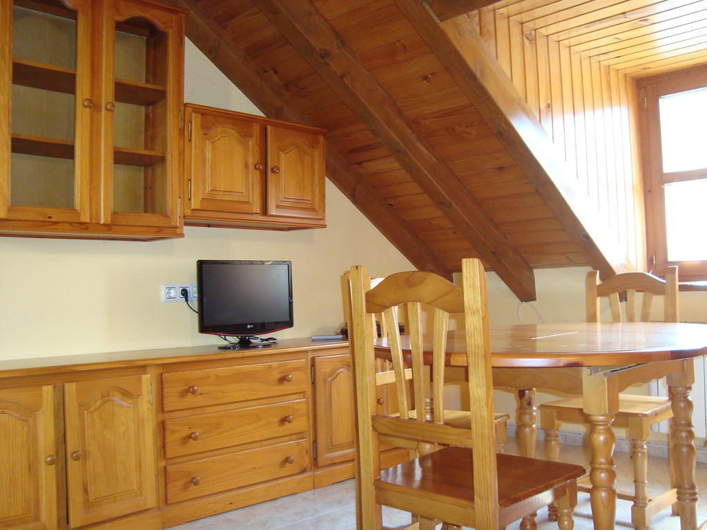 Apartamentos Saila Кастехон-де-Сос Екстер'єр фото